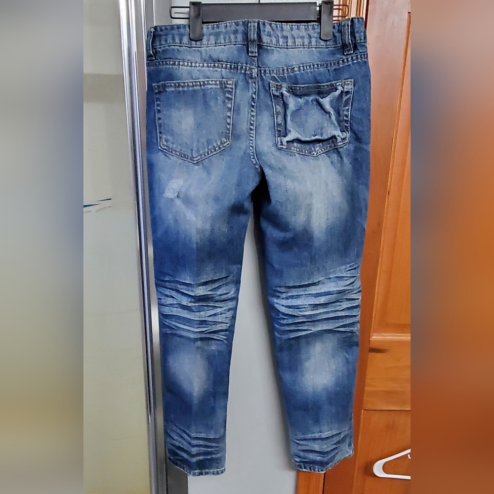 Jeans - Picture 2 of 5